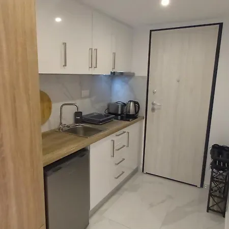 Lolas Apartman Paralía